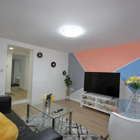 Oasis, Central Self Contained Flat By Cozynest Reading Exterior photo